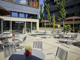 Hotel 25h, World of Sports