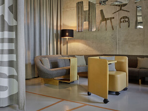 Hotel 25h, World of Sports
